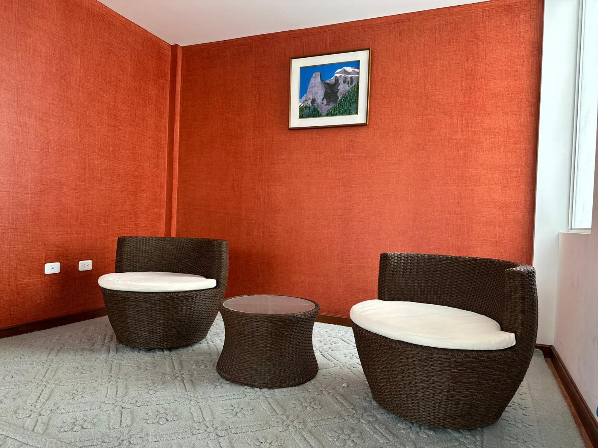 Instant Hotel - Departamento En Ambato Exterior photo