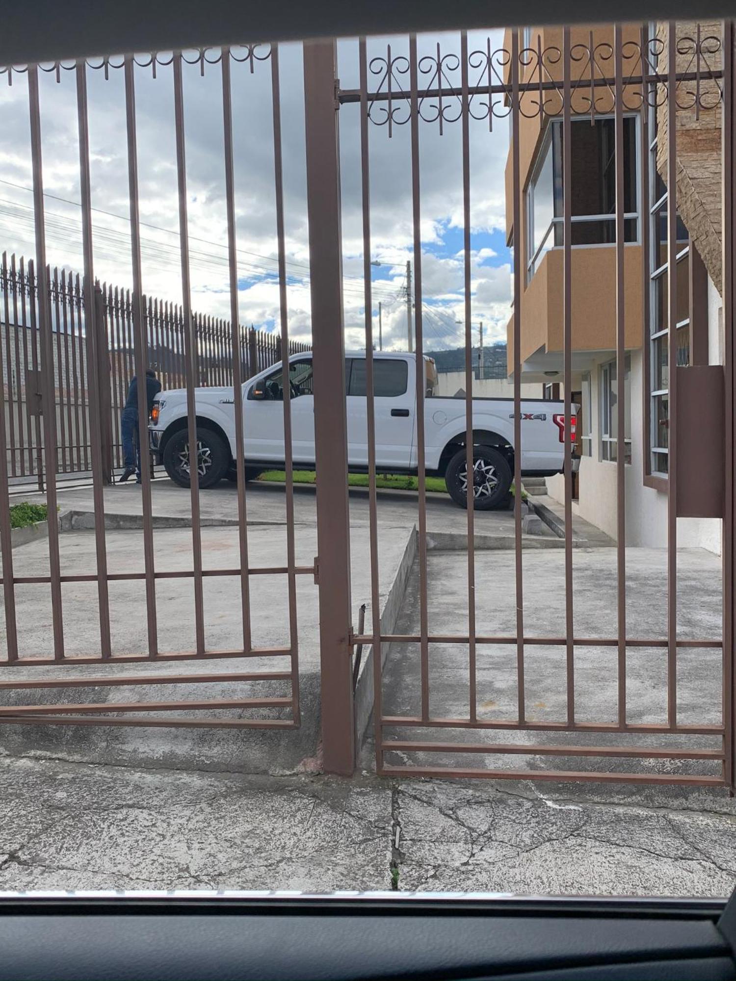 Instant Hotel - Departamento En Ambato Exterior photo